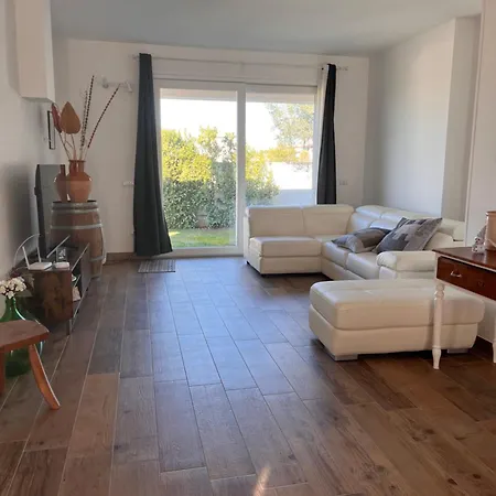 Caroli Villa